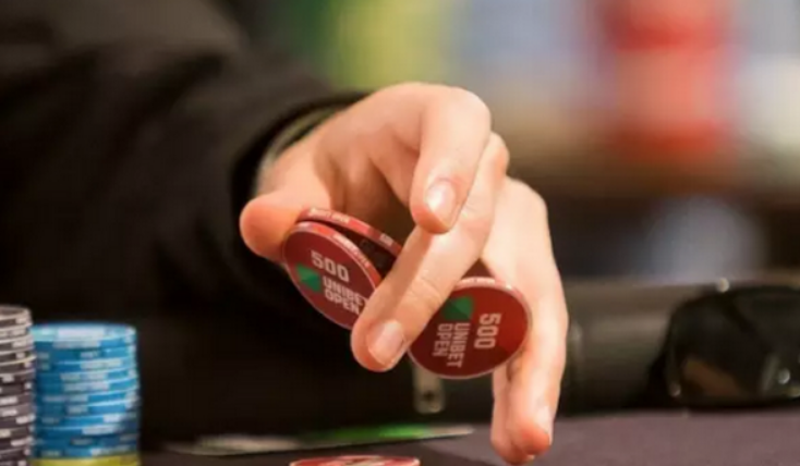 探索HHPOKER：德扑圈的真相与技巧